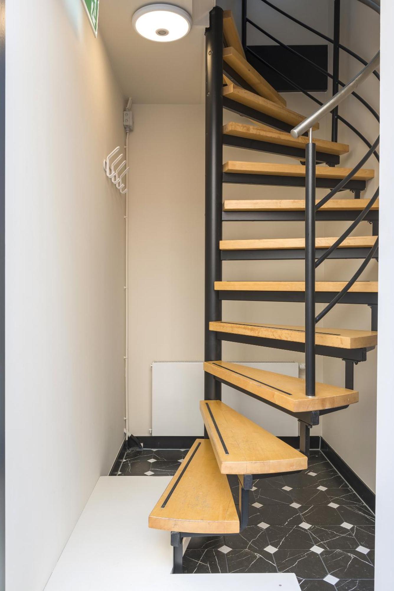 Appartement Cozy With New Shower Near Popodium 013