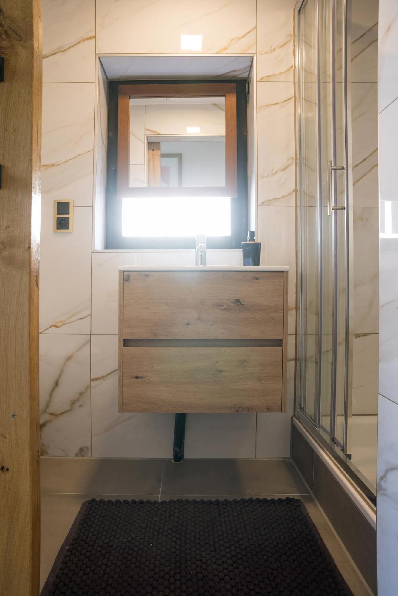 Appartement Cozy With New Shower Near Popodium 013 Tilburg
